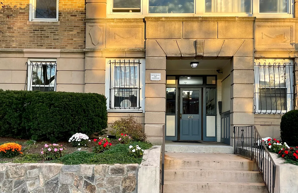 Building Photo - 246 S Huntington Ave #1