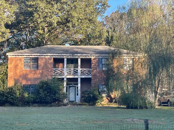 1370 Jenkins Dr, Rossville, TN 38066