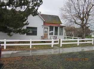 725 3rd St, Haines, OR 97833