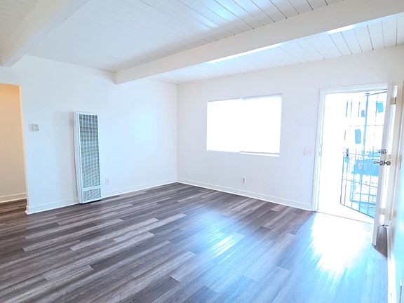 3rd image of 12003 Berendo Ave APT 5