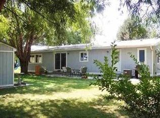 4012 Silverlake Ct, West Richland, WA