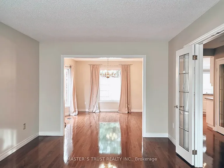 68 Lehman Cres — Photo 5