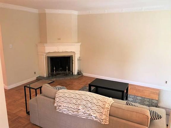 3rd image of 3648 25th St