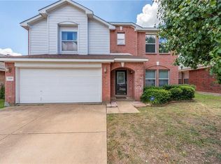 2119 Van Zandt Dr, Grand Prairie, TX 75052