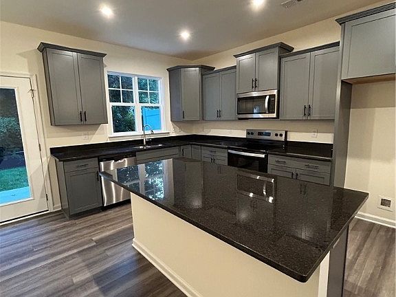 2nd image of 8307 Scott Pl