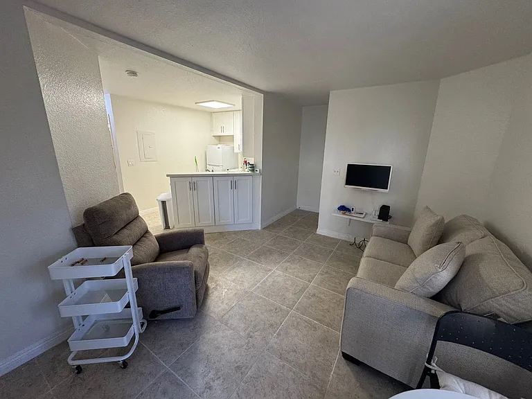 520 Elm Dr #103 — Photo 9