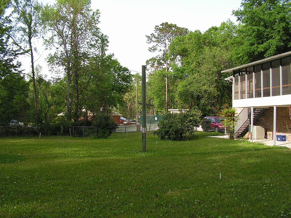 2nd image of 1890 Buckridge Rd