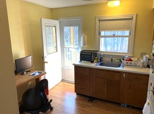 174 N Whitney St APT 2, Amherst, MA 01002