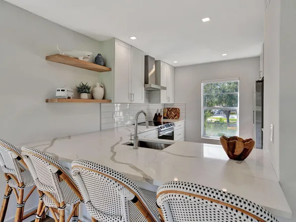 18419 SE Wood Haven Lane #E, Jupiter, FL 33469