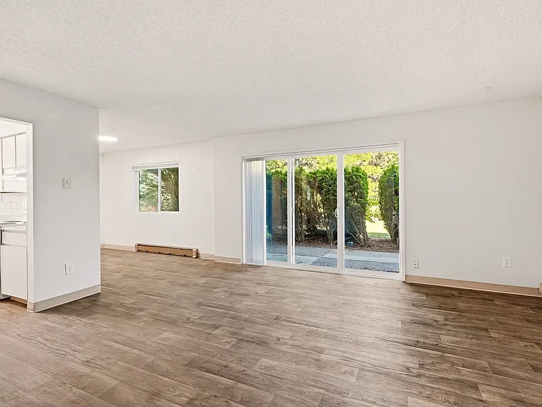 3102 E 27th Ave — Photo 30