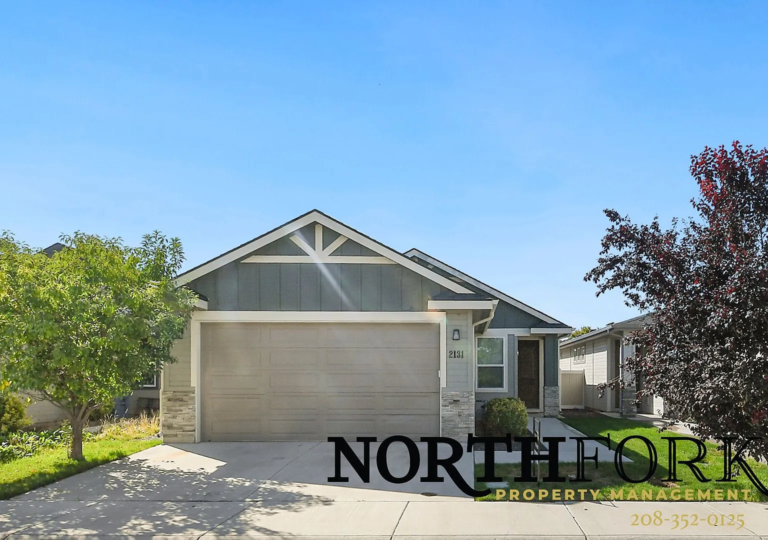 Easy living, low maintenance - Move-in credit for leases by 9/25 — Photo 1