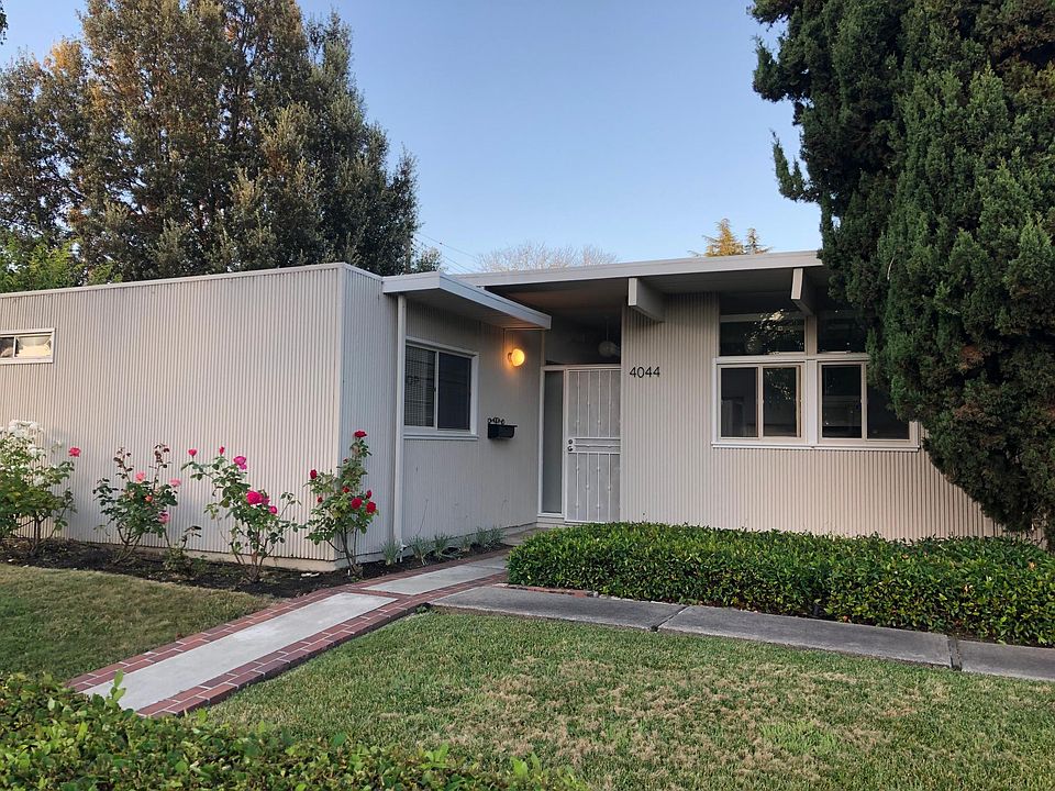 1st image of 4044 Scripps Ave