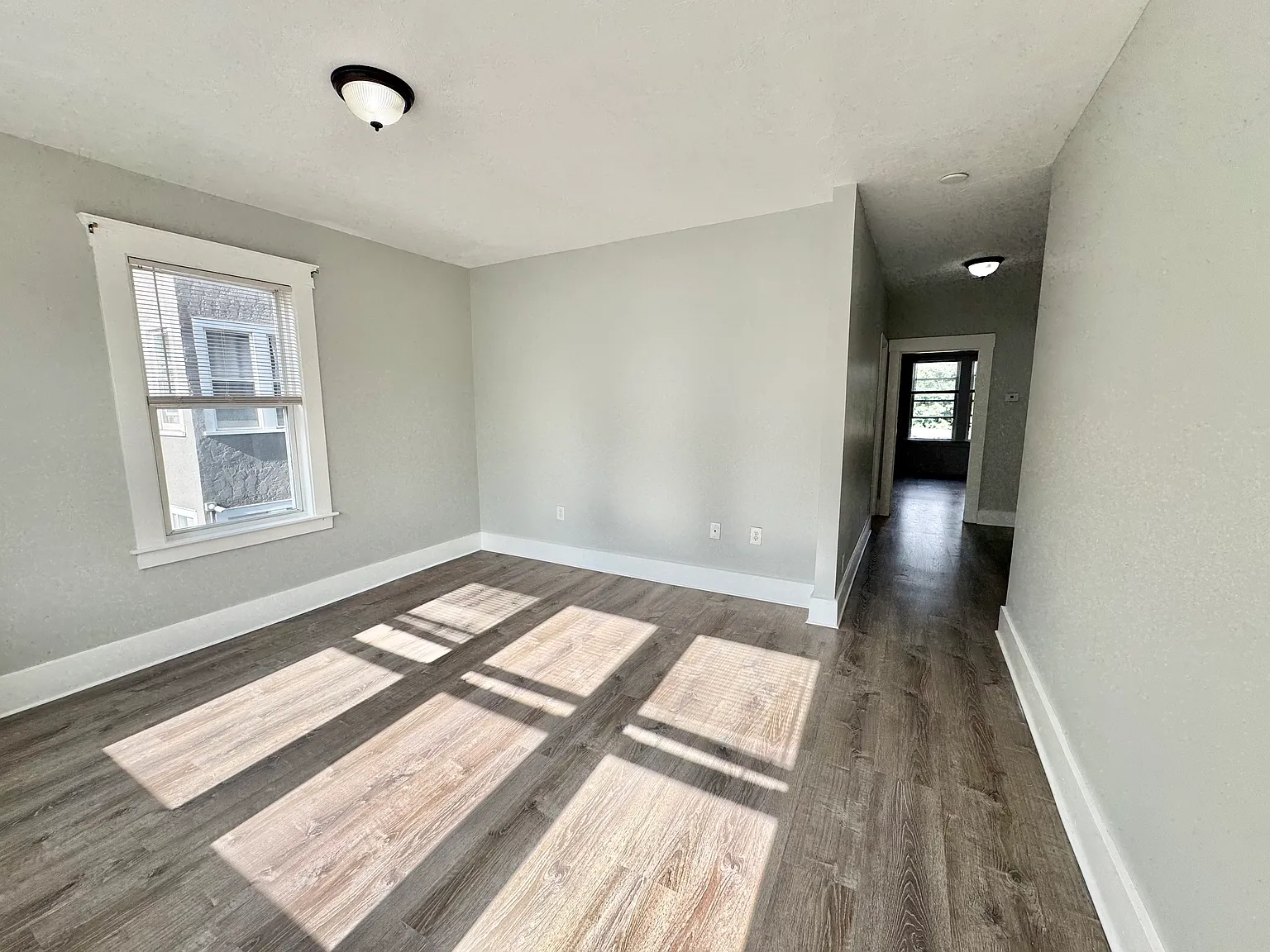 2 bed, $1,950 — Photo 4