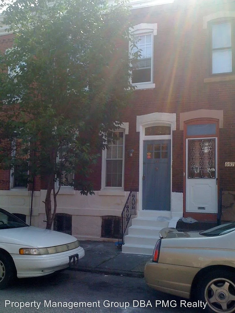 859 N Ringgold St photo 1