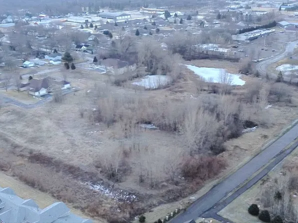 10th St NW, Austin, MN 55912