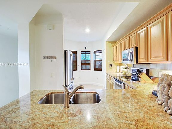 2nd image of 754 NE 90th St Unit 705