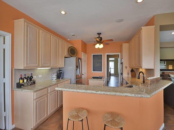 4th image of 114 Pinebury Ln