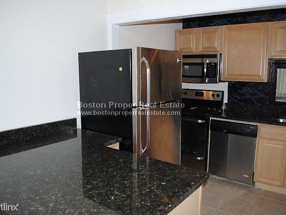 337 Beacon #4 Boston - Back Bay Unit Photo 3