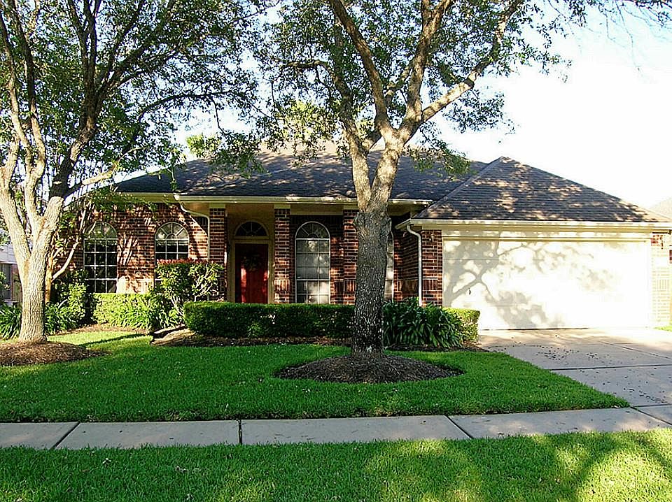 1st image of 312 Vantage Pointe Cir
