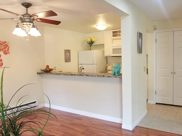 14707 NE 44th Pl #Q8 — Photo 8