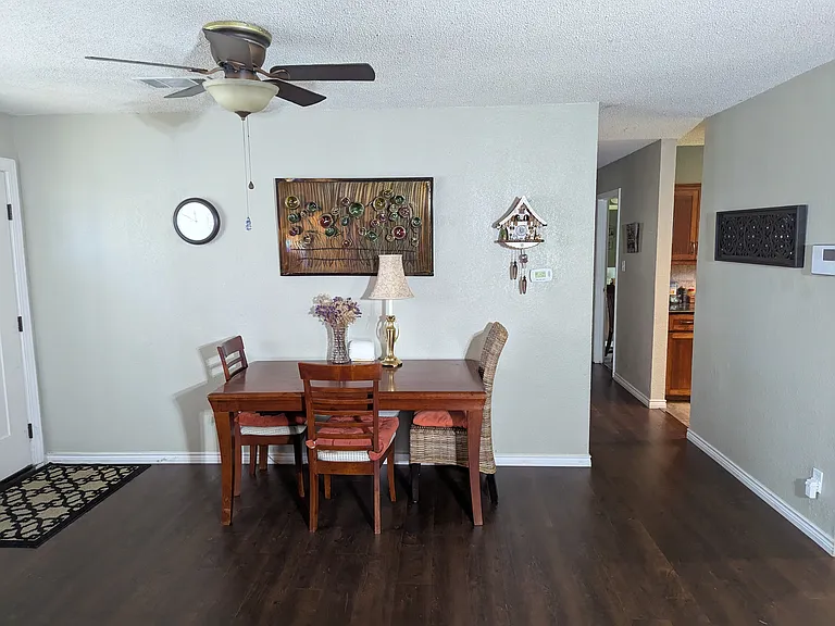 919 Milam Dr — Photo 10