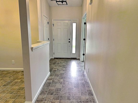 5th image of 2923 Morallion Dr