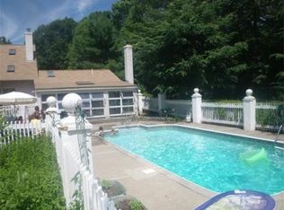 3 Debra Rd, Millville, MA 01529