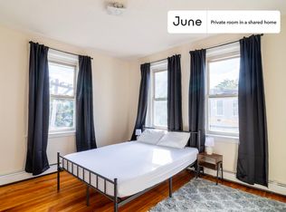 31 Gay Head St #B, Jamaica Plain, MA 02130