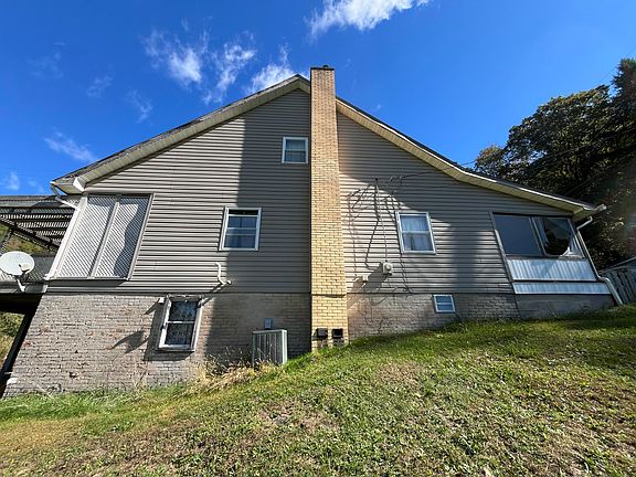 2nd image of 714 Stewartson Rd