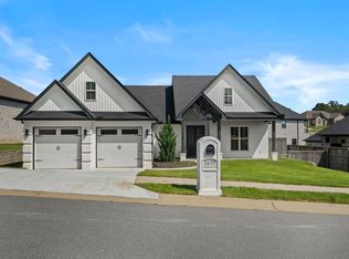 1435 Creekview Dr, Sherwood, AR 72120