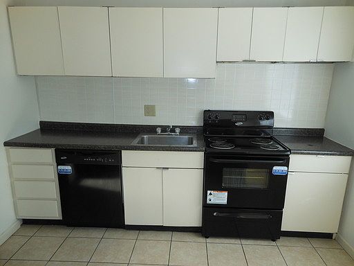 3rd image of 9953 Sloane Sq APT A
