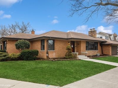 5169 W Devon Ave, Chicago, IL, 60646