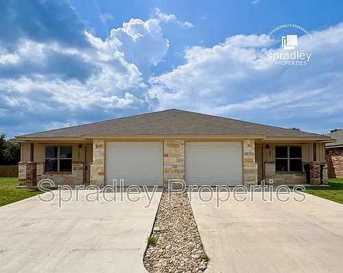 1654 Sabine Rd Photo 1