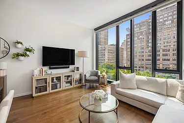 570 Broome Street, #6A