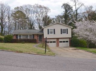 3325 Pembrooke Ln, Birmingham, AL 35226