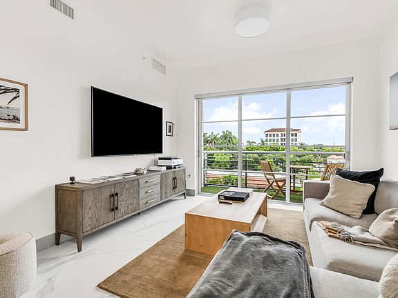 5th image of 155 E Boca Raton Road #524