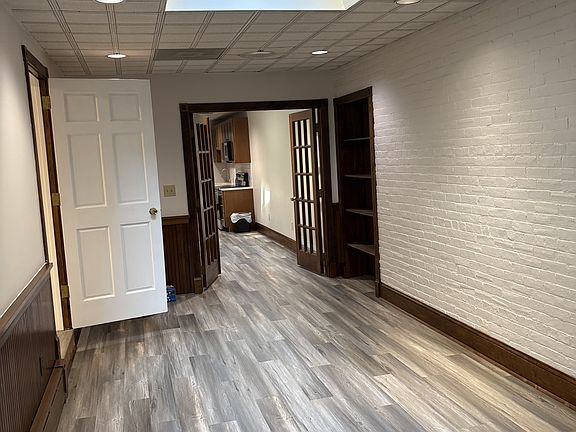 4th image of 1343 Linden St APT 4