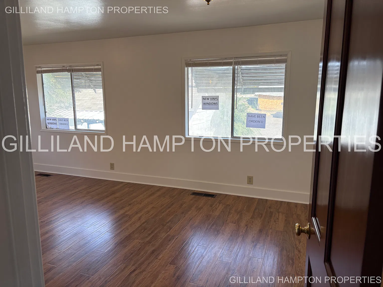 5 bed, 3.5 bath, 3000 sqft, $2,000 — Photo 2