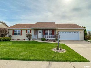 601 Patricia St, Washington, IL 61571