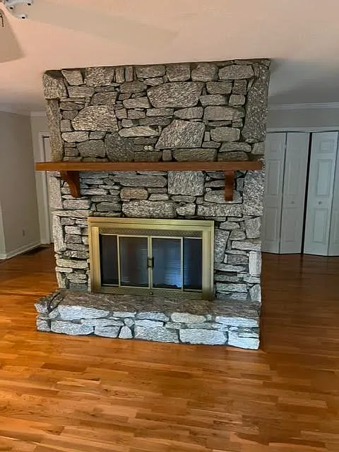 2 bed, 2.5 bath, 1700 sqft, $2,395 — Photo 3