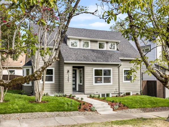 1407 SE Knapp St, Portland, OR 97202