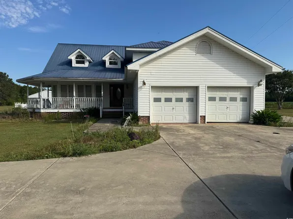 3293 Schoolhouse Dr., Hemingway, SC 29554