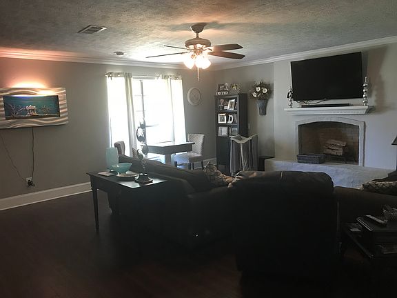 4th image of 2514 Highland Blvd