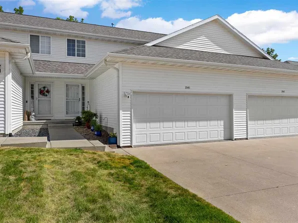 3545 Stoney Point Rd SW, Cedar Rapids, IA 52404