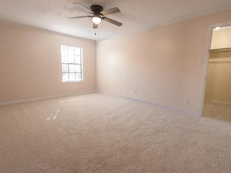 1206 Marigold Ln — Photo 37