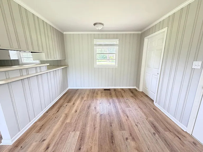 1107 W Park Ave — Photo 6