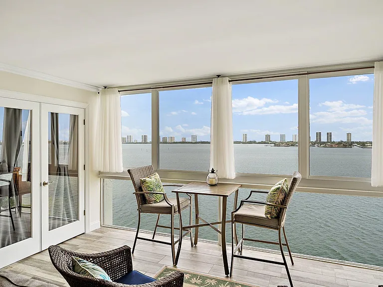 301 Lake Shore Dr #802 — Photo 16