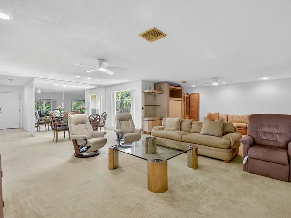 34 Westgate Lane #B, Boynton Beach, FL 33436