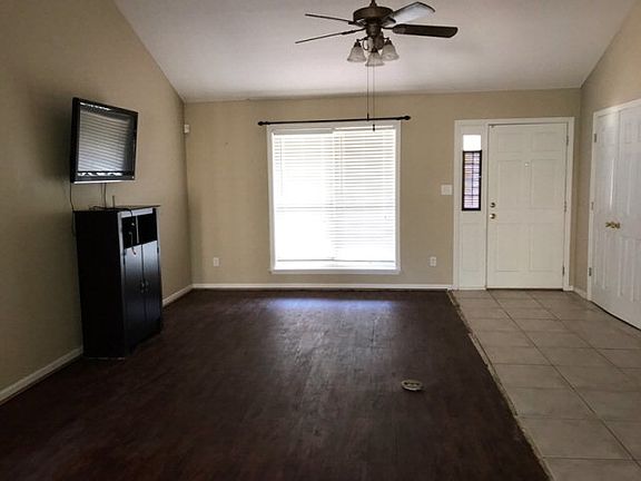 2nd image of 708 Thornbrooke Ct