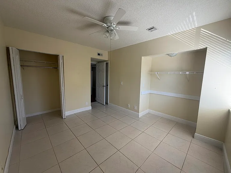 12661 Westhampton Cir — Photo 12